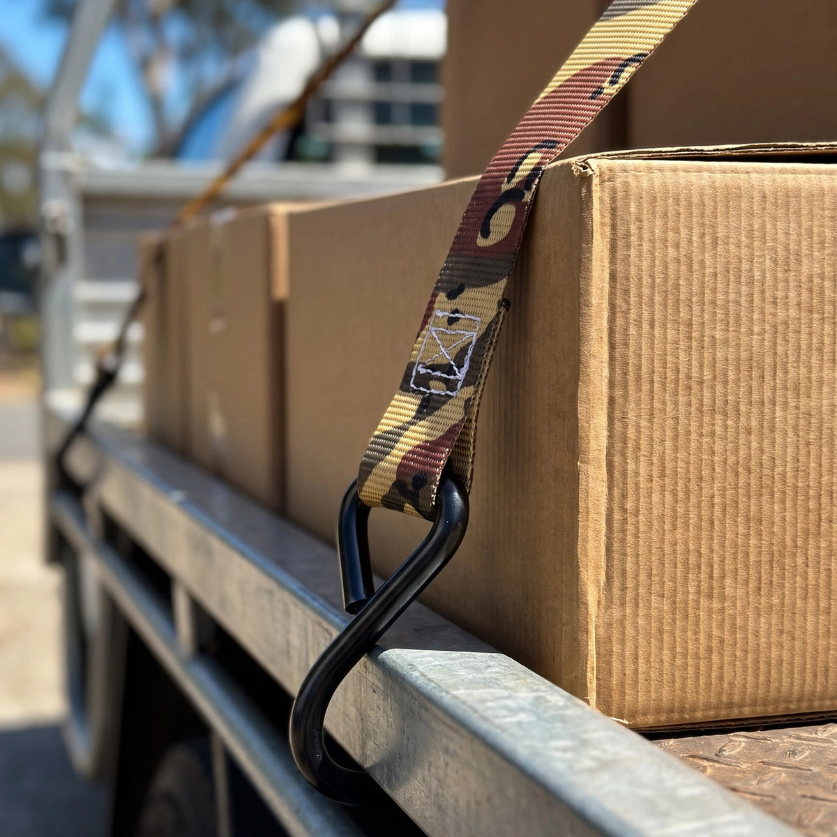 Grunt 25mm X 3m Desert Camo 272kg Black Ratchet Tie Down