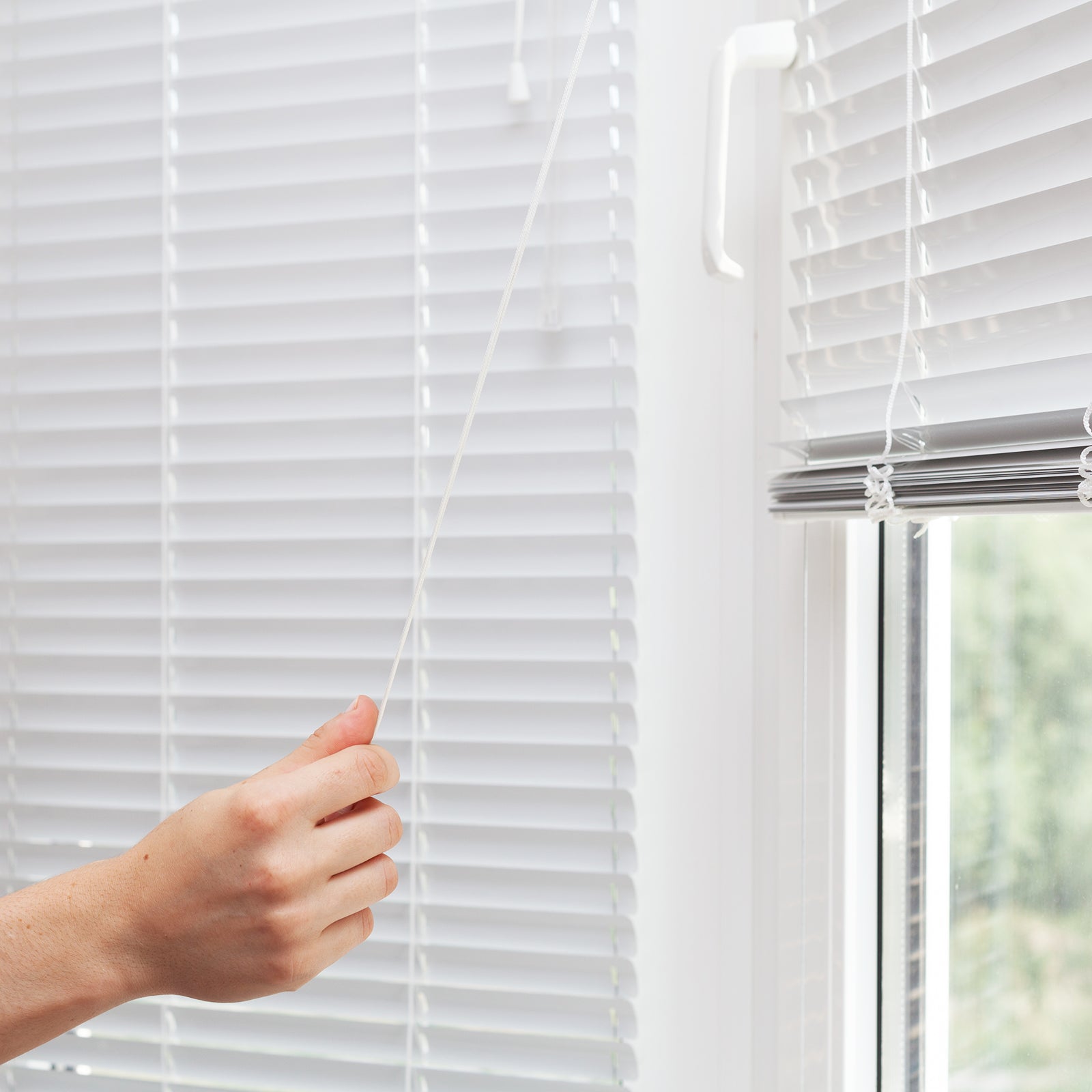 GRUNT 2mm x 30m White Venetian Blind Cord – replacement lift and tilt cord for venetian blinds. Smooth, durable, and easy to thread. Ideal for DIY blind repair. Available at Bunnings AU and NZ.