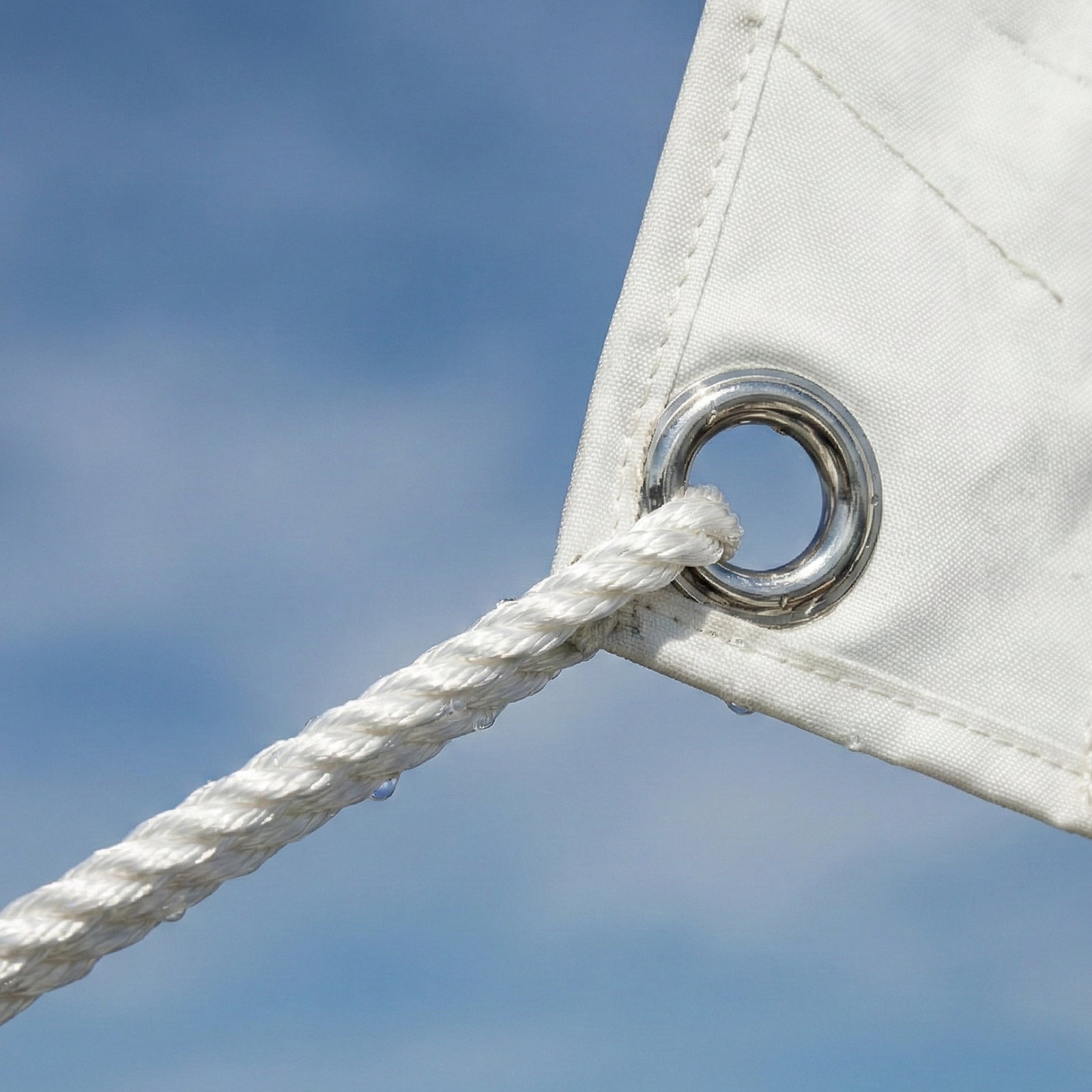 GRUNT 6mm x 300m White Super Silver Rope – large bulk reel of UV-resistant polypropylene rope for high-volume trade and construction site use. Strong, durable, and long-lasting. Available at Bunnings AU.