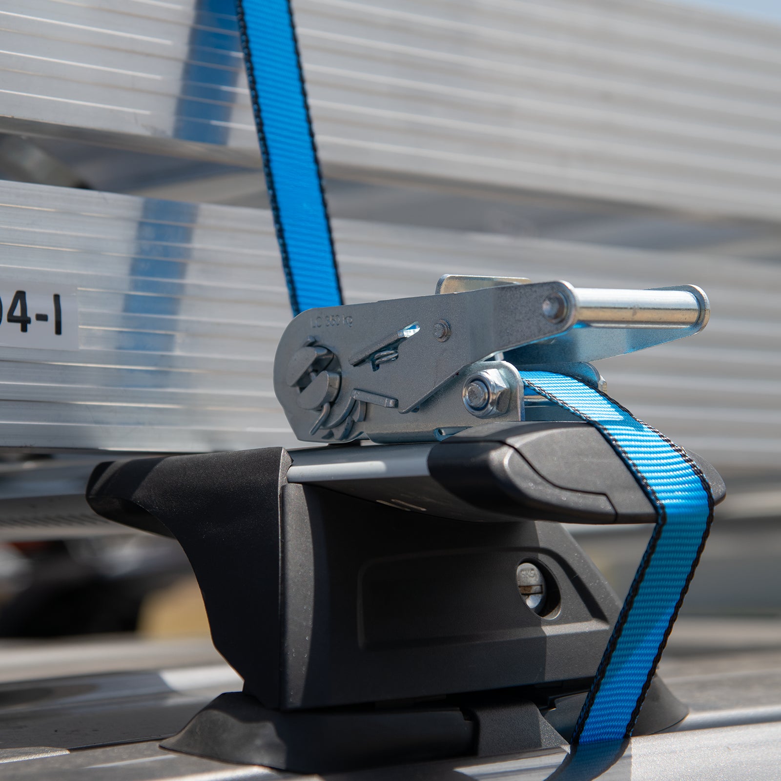 Grunt 25mm x 2m Blue T Slot Roof Ratchet Tie Down